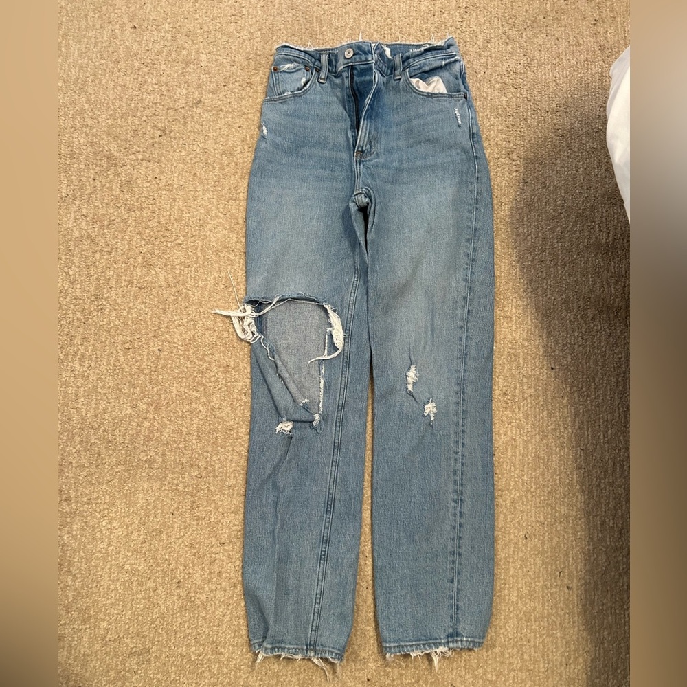 Abercrombie & Fitch The '90s Straight Ultra High Rise